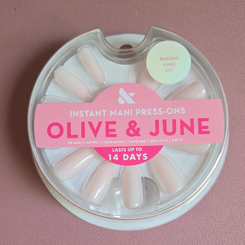 Almond Long Press-On Nails - Soft Pink